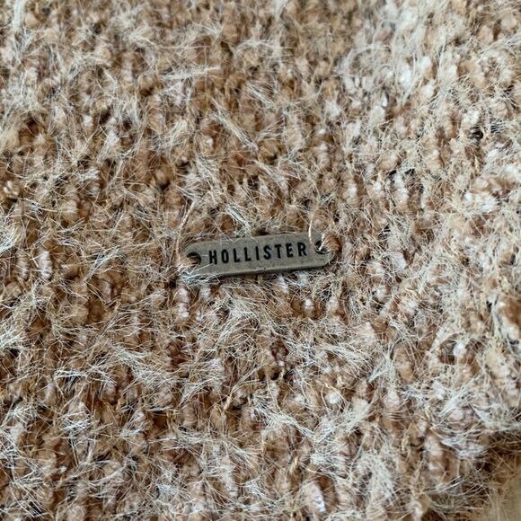 Hollister fuzzy brown sweater - Picture 7 of 16